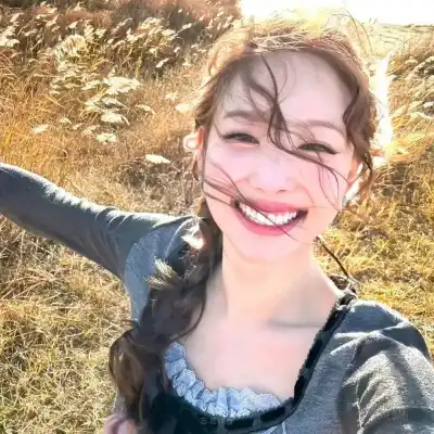闻皎月